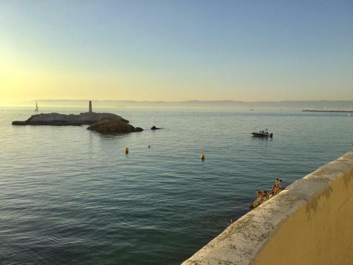 Apartment Malmousque Cabanon 45 M2 Sur L'eau Marseille