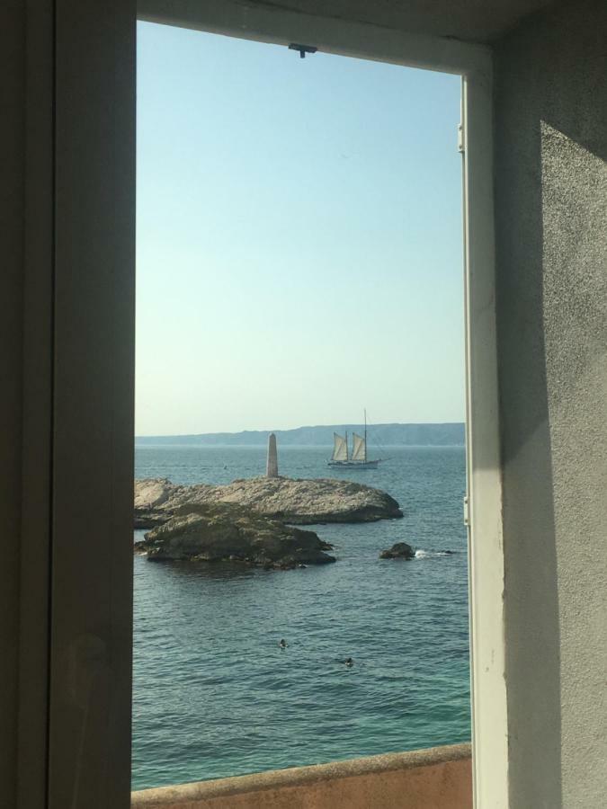 Cabanon Marseillais 45 M2 Sur L'eau à Malmousque